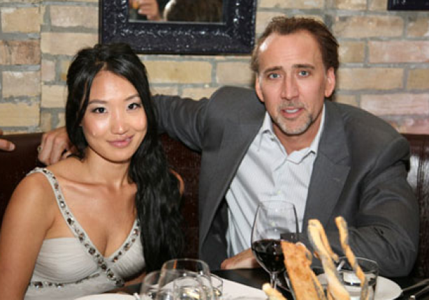 Nicolas Cage abiellus fänniga.