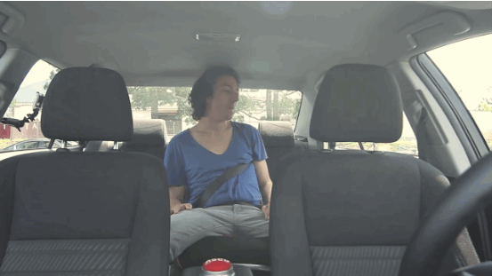 VIDEO: Eksperiment - Inimestele antakse 100 dollarit, kui nad peavad vastu 10 minutit päikese poolt kuumaks köetud autos