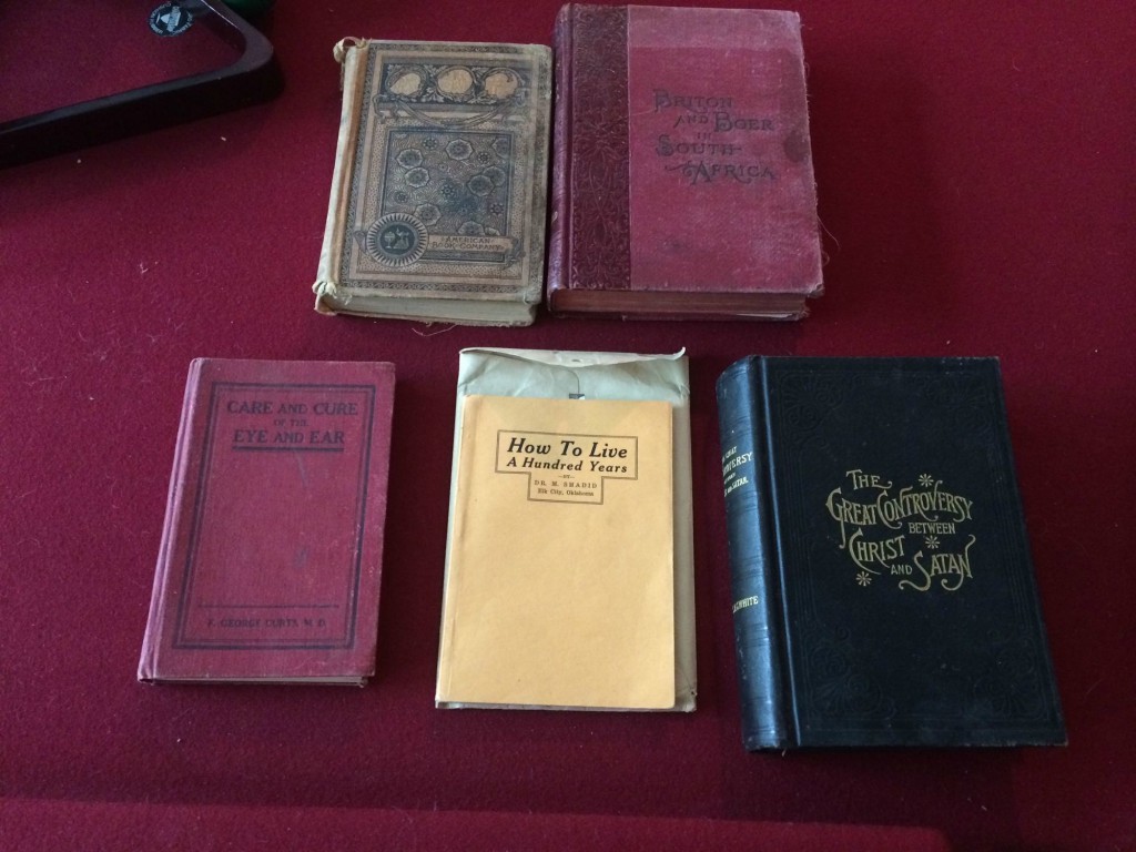 Kirst oli täis raamatuid aastast 1900