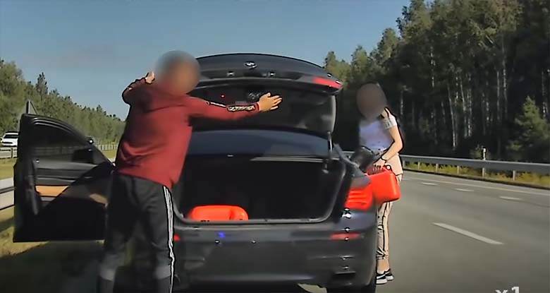 VIDEO: Korralik andmine - Lubadeta ja mingis joobes juht põgenes BMW-ga politsei eest