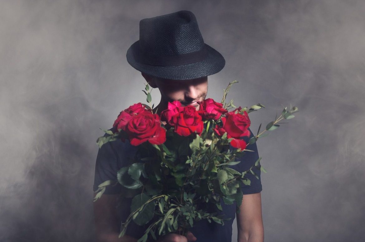 man, valentines, day, love, romance, romantic, lover, happy, flowers, rose, red, roses, mysterious, surprise, secret, admirer, gift, passion, relationship, affair, infidelity, male, gray gift, gray surprise, infidelity, infidelity, infidelity, infidelity, infidelity