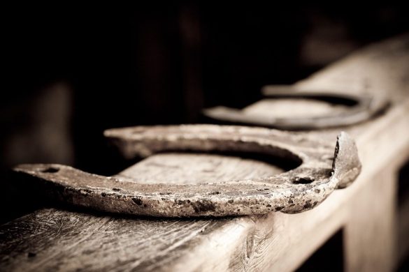 horseshoe, metal horseshoe, old horseshoe, worn horseshoe, rusty, closeup, horseshoe, horseshoe, horseshoe, horseshoe, horseshoe