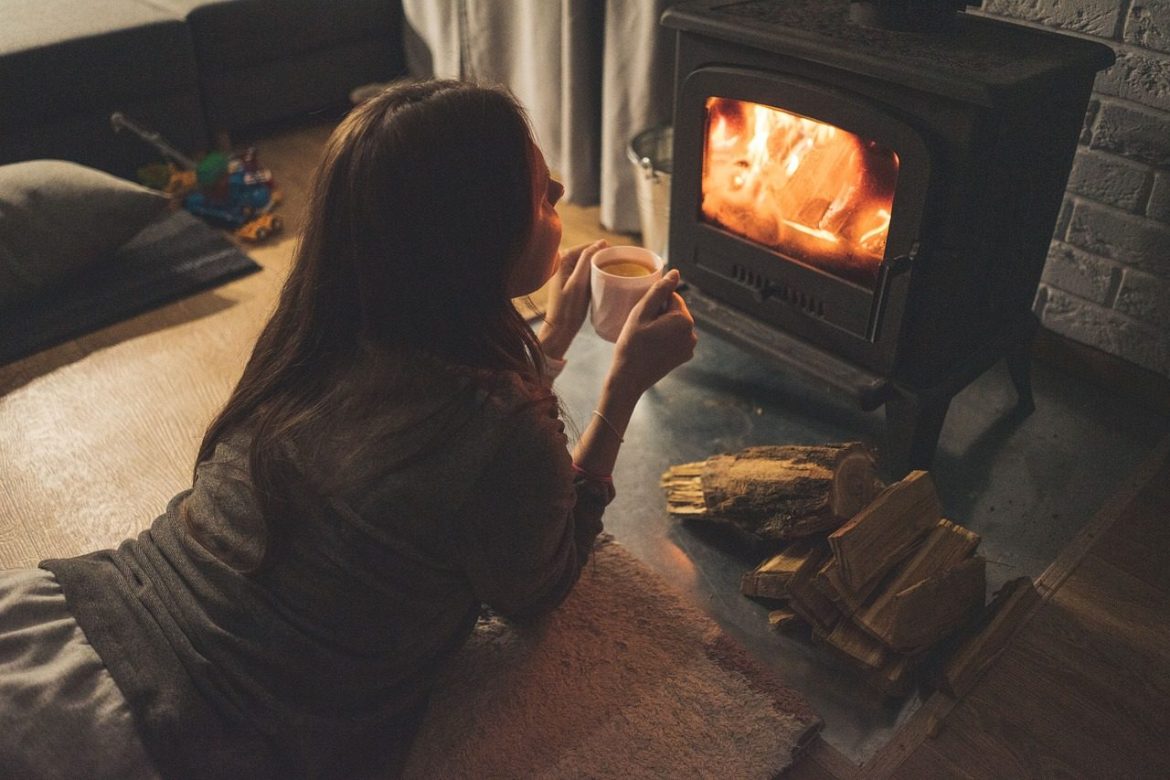 christmas wallpaper, woman, fireplace, mug, coffee cup, coffee, cozy, fire, warm, winter, hot, cup, female, person, house, comfort, room, tea, holiday, tea cup, christmas, lifestyle, season, comfortable, interior